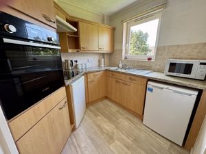 Kitchen- click for photo gallery